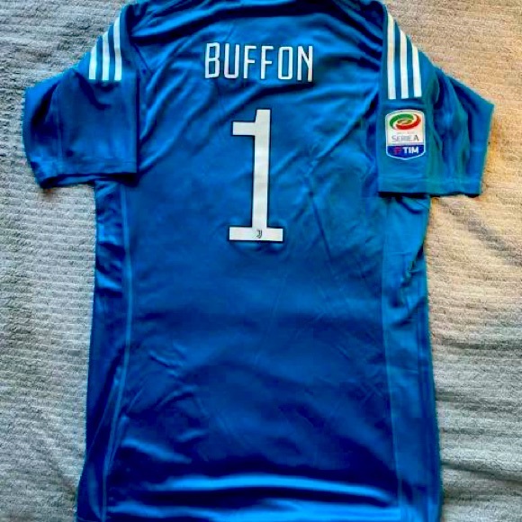 Authentic Adidas jersey size M, Brand new,
From 2017-2018, the last time Buffon - Picture 1 of 11
